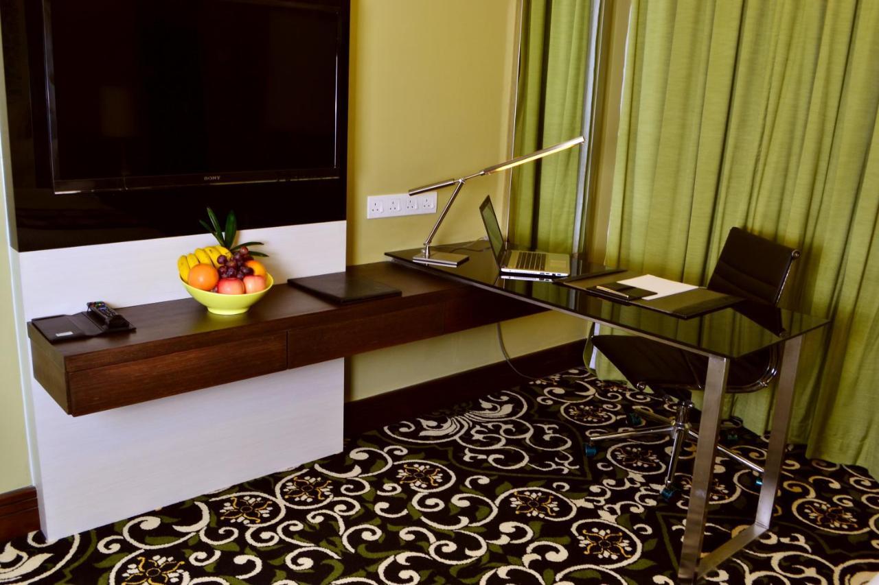 Mudzaffar Hotel Malacca Bagian luar foto
