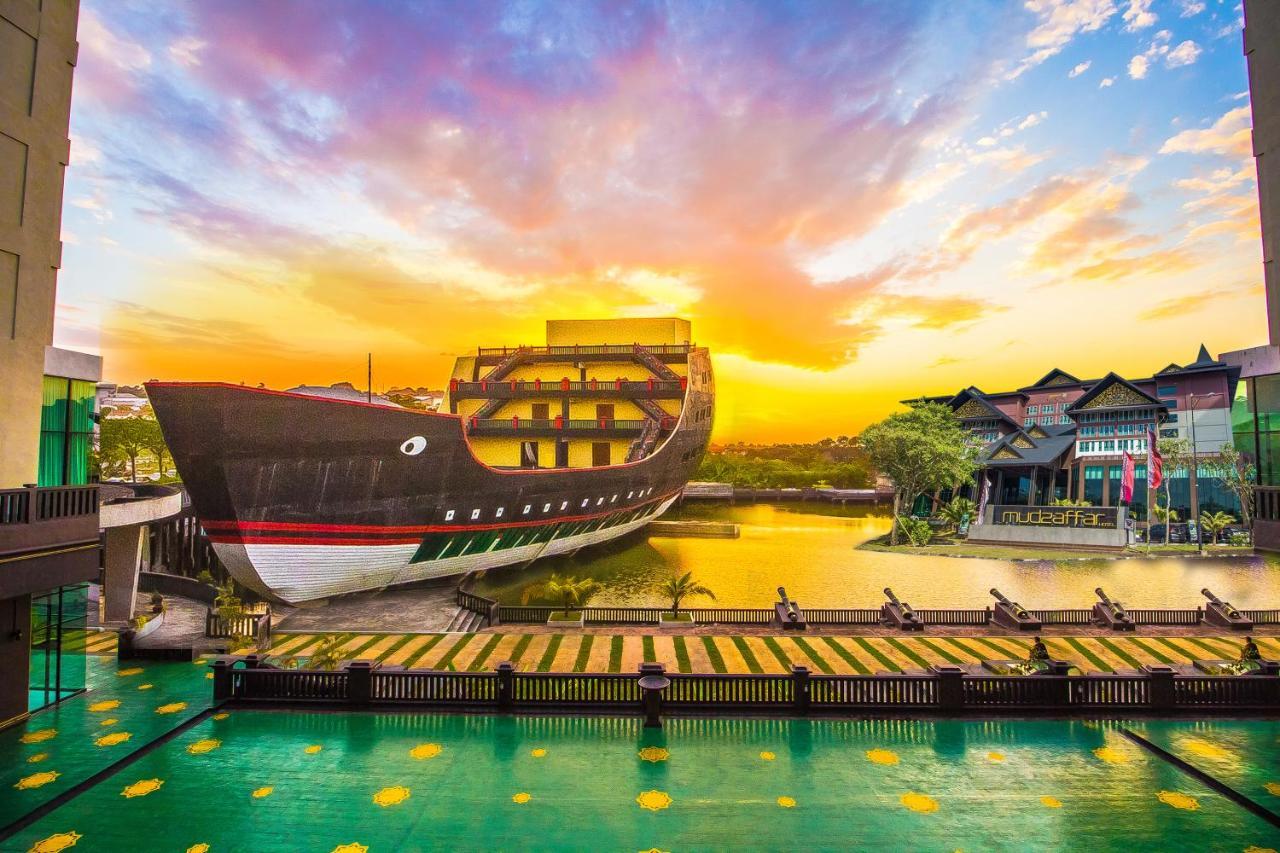 Mudzaffar Hotel Malacca Bagian luar foto