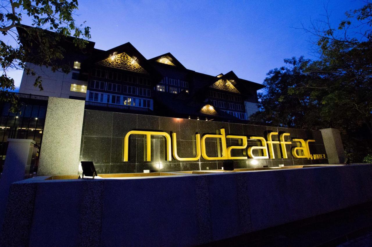 Mudzaffar Hotel Malacca Bagian luar foto